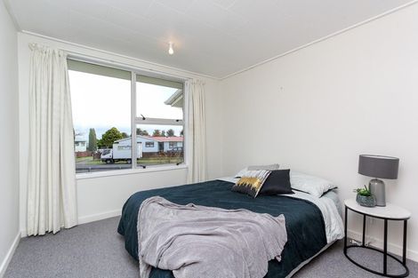 Photo of property in 19 Leon Place, Waitara, 4320