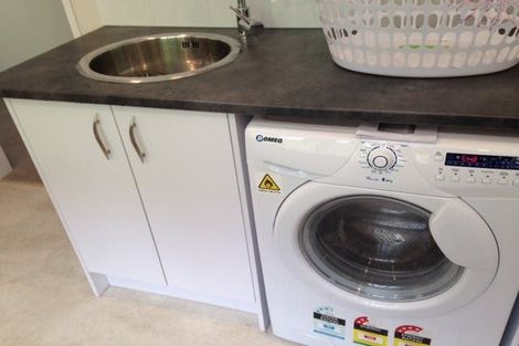 Photo of property in 2 Kopiko Way, Brooklyn, Wellington, 6021