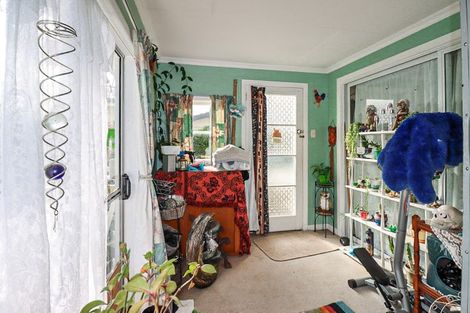 Photo of property in 33 Queen Street, Dannevirke, 4930