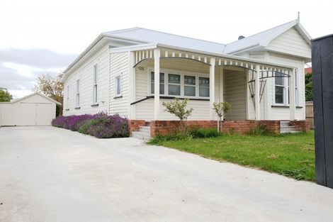 Photo of property in 38 Knowles Street, Terrace End, Palmerston North, 4410