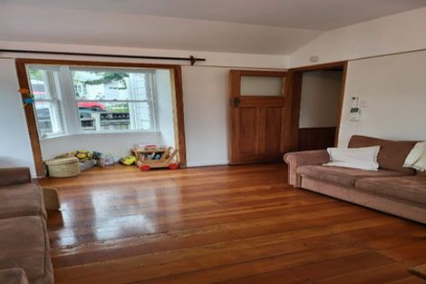 Photo of property in 28 Ribble Street, Island Bay, Wellington, 6023