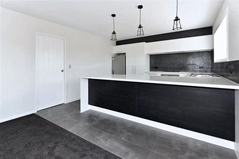 Photo of property in 4/2 Dyers Pass Road, Cashmere, Christchurch, 8022