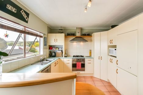 Photo of property in 17 Totara Street, Taradale, Napier, 4112