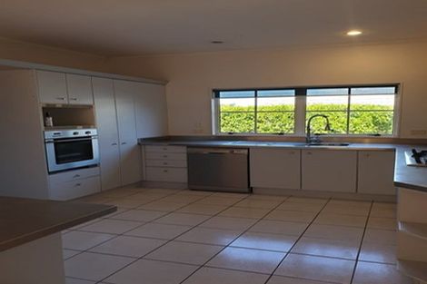 Photo of property in 9 Bocage Lane, West Harbour, Auckland, 0618