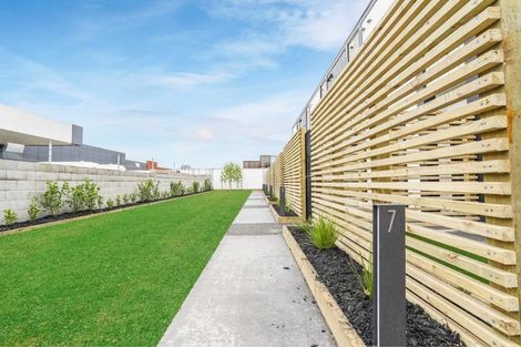 Photo of property in 9/1 Vialou Street, Hamilton Central, Hamilton, 3204