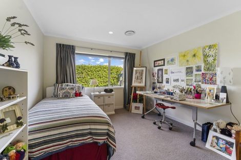 Photo of property in 11 Byron Brown Place, Otaki Beach, Otaki, 5512