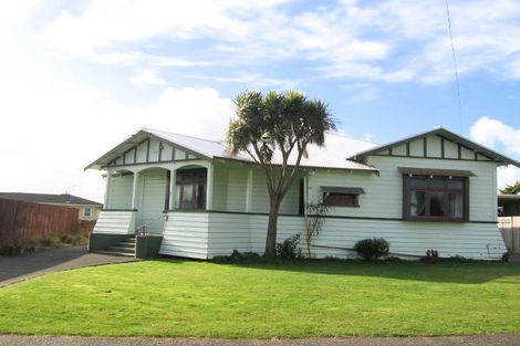 Photo of property in 2 Nelson Street, Feilding, 4702