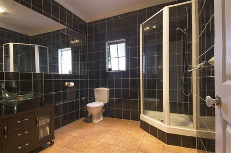 Photo of property in 13 Belvedere Court, West Harbour, Auckland, 0618