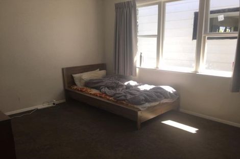 Photo of property in 17 Derby Place, Cannons Creek, Porirua, 5024