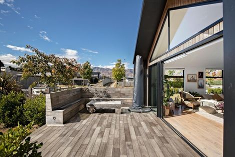 Photo of property in 1 Hewson Crescent, Lake Hawea, Wanaka, 9382