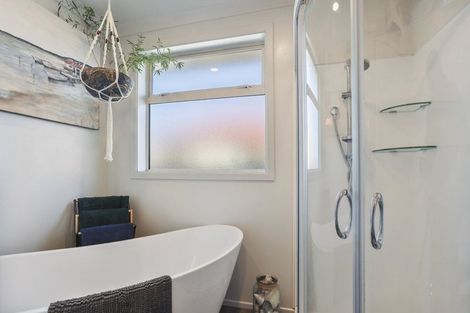 Photo of property in 1/328 Main North Road, Redwood, Christchurch, 8051
