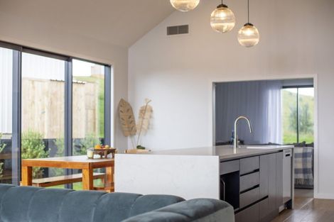 Photo of property in 18 Maataitai Road, Raglan, 3225