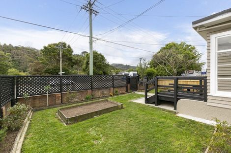 Photo of property in 337 Karori Road, Karori, Wellington, 6012