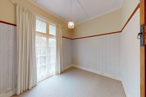 Photo of property in 28 Peakes Road, Saint Johns Hill, Whanganui, 4501