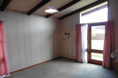 Photo of property in 21 Avondale Road, Taradale, Napier, 4112