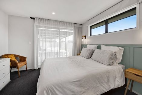 Photo of property in 9 Atutahi Street, Hurdon, New Plymouth, 4310