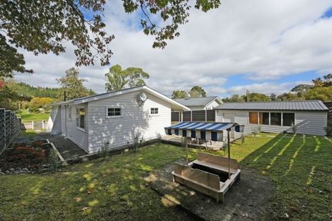 Photo of property in 75 Norana Road, Timberlea, Upper Hutt, 5018