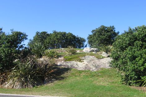 Photo of property in 3 Motukorure Parade, Cooks Beach, Whitianga, 3591