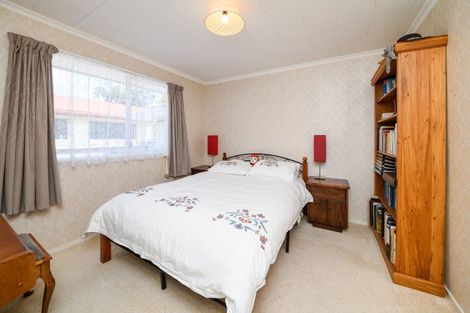 Photo of property in 7 Haast Place, Awapuni, Palmerston North, 4412