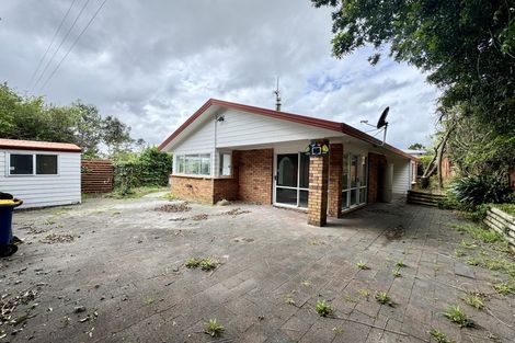 Photo of property in 6 Porter Avenue, Te Atatu South, Auckland, 0610