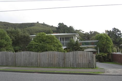 Photo of property in 76 Horoeka Street, Stokes Valley, Lower Hutt, 5019