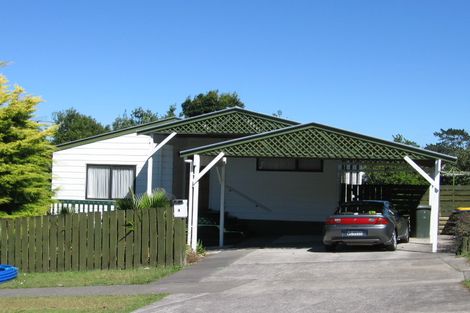 Photo of property in 4 Sumich Place, West Harbour, Auckland, 0618