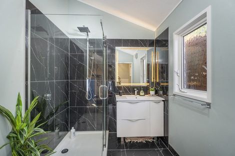 Photo of property in 61 Motuhoa Road, Tairua, 3508