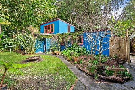 Photo of property in 205 Victory Road, Laingholm, Auckland, 0604