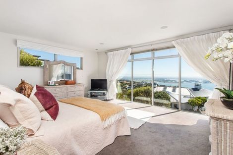 Photo of property in 2 Serenata Lane, Redcliffs, Christchurch, 8081
