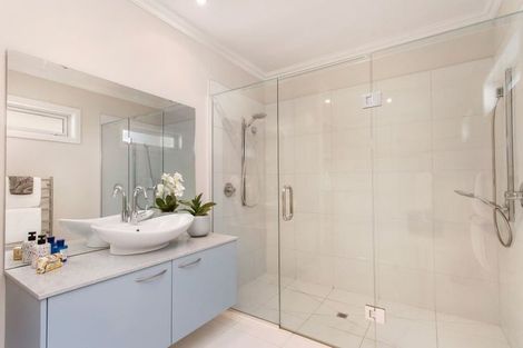 Photo of property in 17 Walnut Avenue, Strowan, Christchurch, 8052