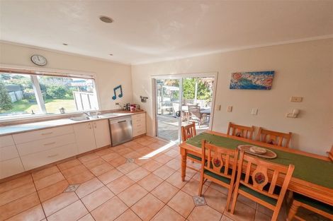 Photo of property in 117 Robinson Road, Whitianga, 3510