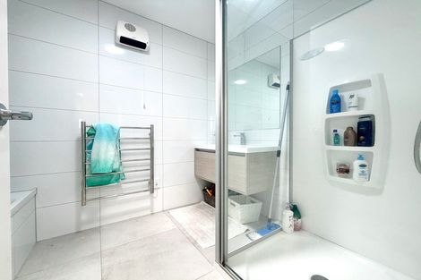 Photo of property in 43 Pepene Avenue, Takanini, 2112