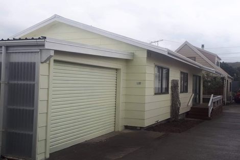 Photo of property in 27a Mana Esplanade, Paremata, Porirua, 5026