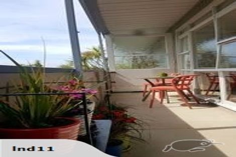 Photo of property in 5/77 Old Lake Road, Narrow Neck, Auckland, 0624