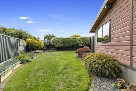 Photo of property in 6a Pilcher Crescent, Naenae, Lower Hutt, 5011