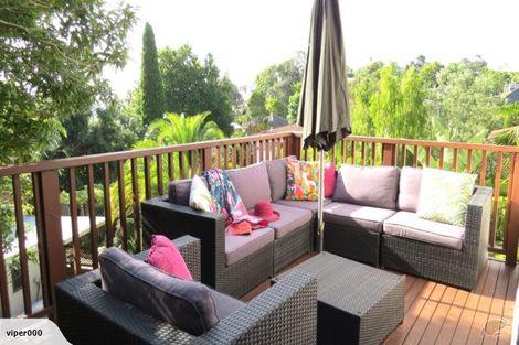 Photo of property in 8 Rosecamp Road, Beach Haven, Auckland, 0626