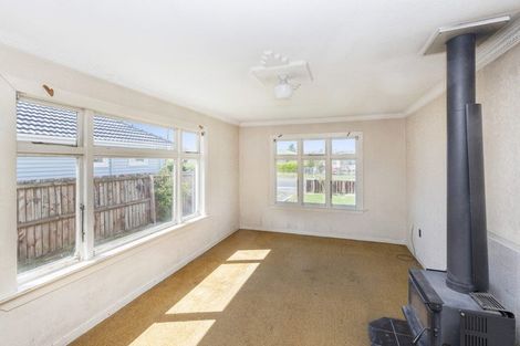 Photo of property in 63 Coopers Road, Dallington, Christchurch, 8061