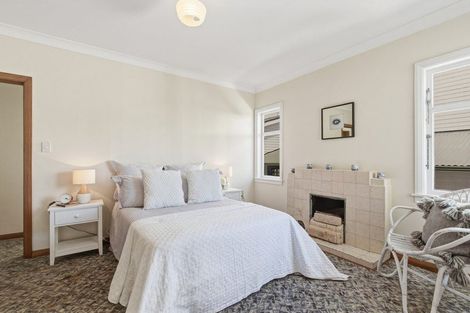 Photo of property in 4 Melrose Road, Island Bay, Wellington, 6023