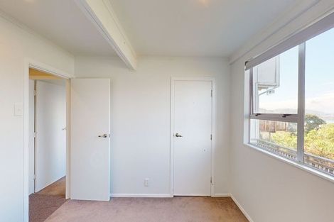 Photo of property in 53 Sutherland Road, Melrose, Wellington, 6023