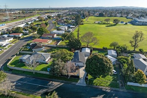 Photo of property in 27 Jupiter Street, Rosehill, Papakura, 2113
