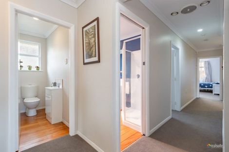 Photo of property in 1053 Fergusson Drive, Clouston Park, Upper Hutt, 5018