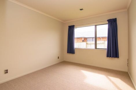 Photo of property in 4 Johnstone Drive, Fitzherbert, Palmerston North, 4410