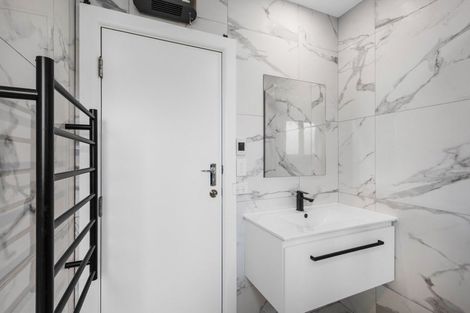 Photo of property in 202 Weston Road, St Albans, Christchurch, 8052