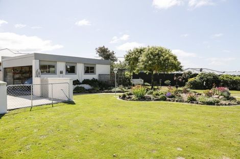 Photo of property in 1 Weston Road, Holmes Hill, Oamaru, 9401