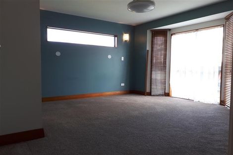 Photo of property in 10 Merewhira Road, Paremoremo, Albany, 0793