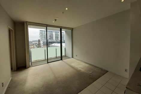 Photo of property in Halsey Apartments At Lighter Quay, 516/77 Halsey Street, Auckland Central, Auckland, 1010