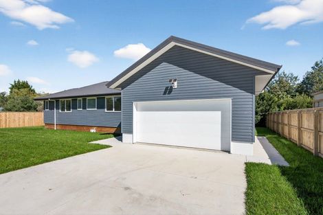 Photo of property in 9 Macrocarpa Lane, Carterton, 5713