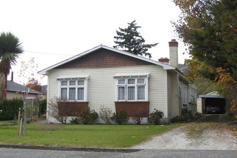 Photo of property in 12 Durham Street, Tapanui, 9522