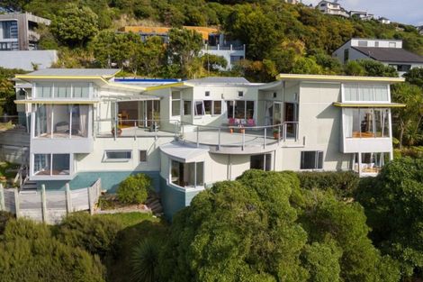 Photo of property in 5 Cavalry Close, Crofton Downs, Wellington, 6035