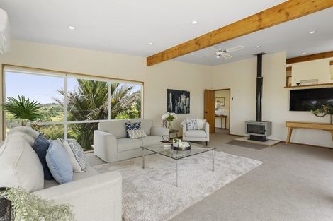 Photo of property in 193 Sandspit Road, Shelly Park, Auckland, 2014